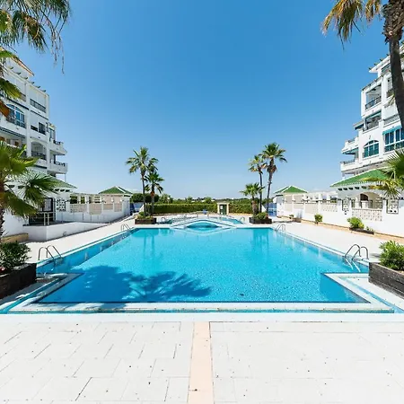 Pod Palmami /bajo Palmeras